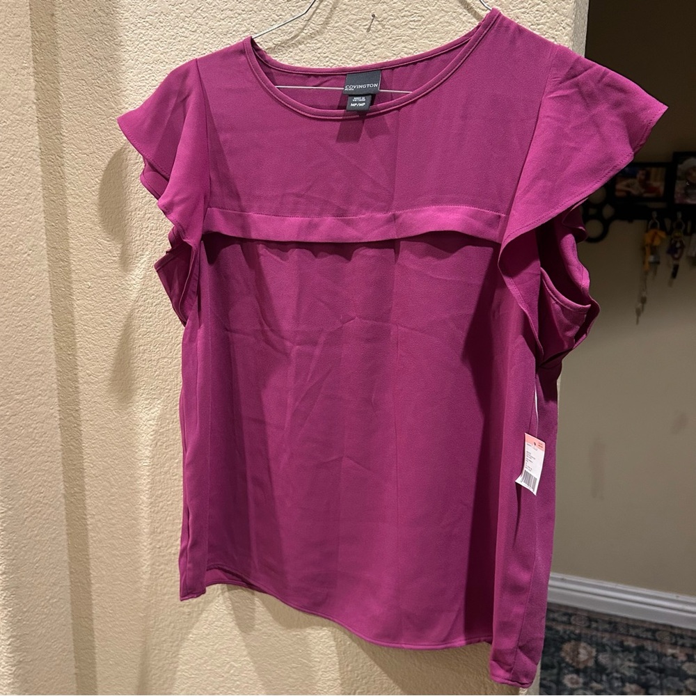 Covington Women's Magenta Flutter Sleeve Blouse